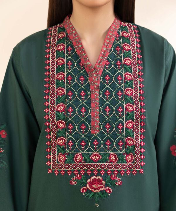 3 Piece - Embroidered Lawn Suit