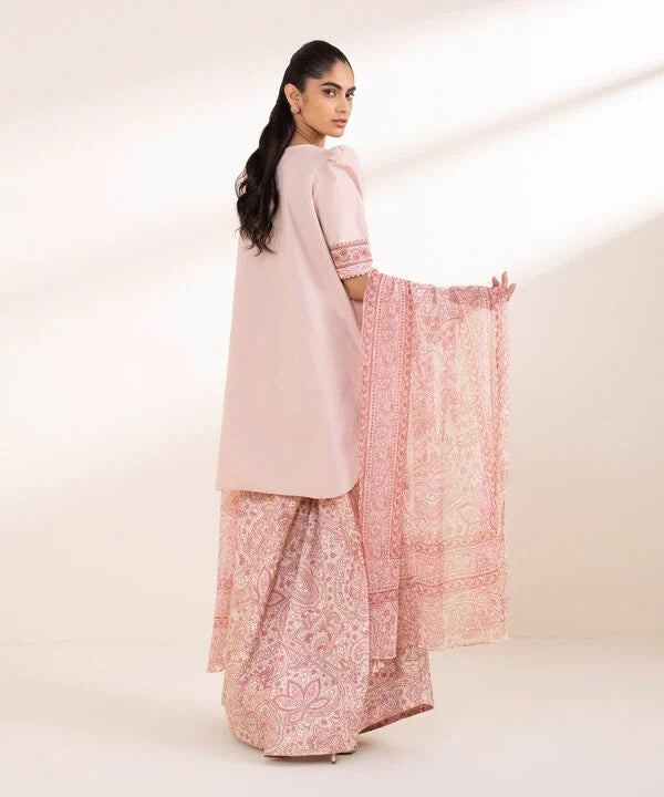 3 Piece - Embroidered Lawn Suit