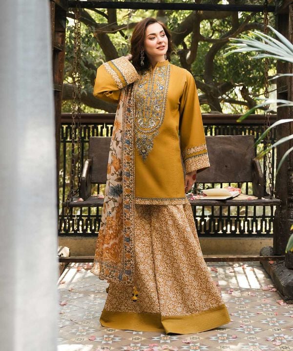 Embroidered Lawn Suit 3 Piece