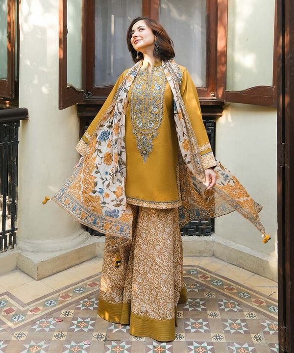 Embroidered Lawn Suit 3 Piece