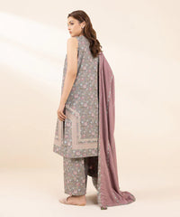 3 Piece - Embroidered Light Khaddar Suit